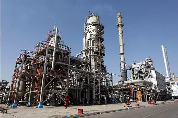 پالایشگاه آبادان