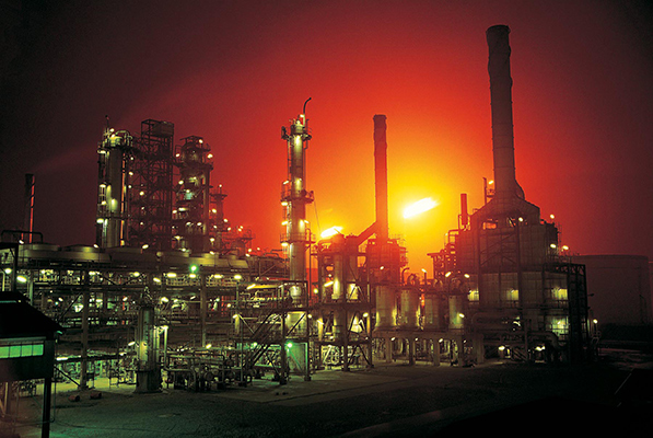 پالایشگاه آبادان